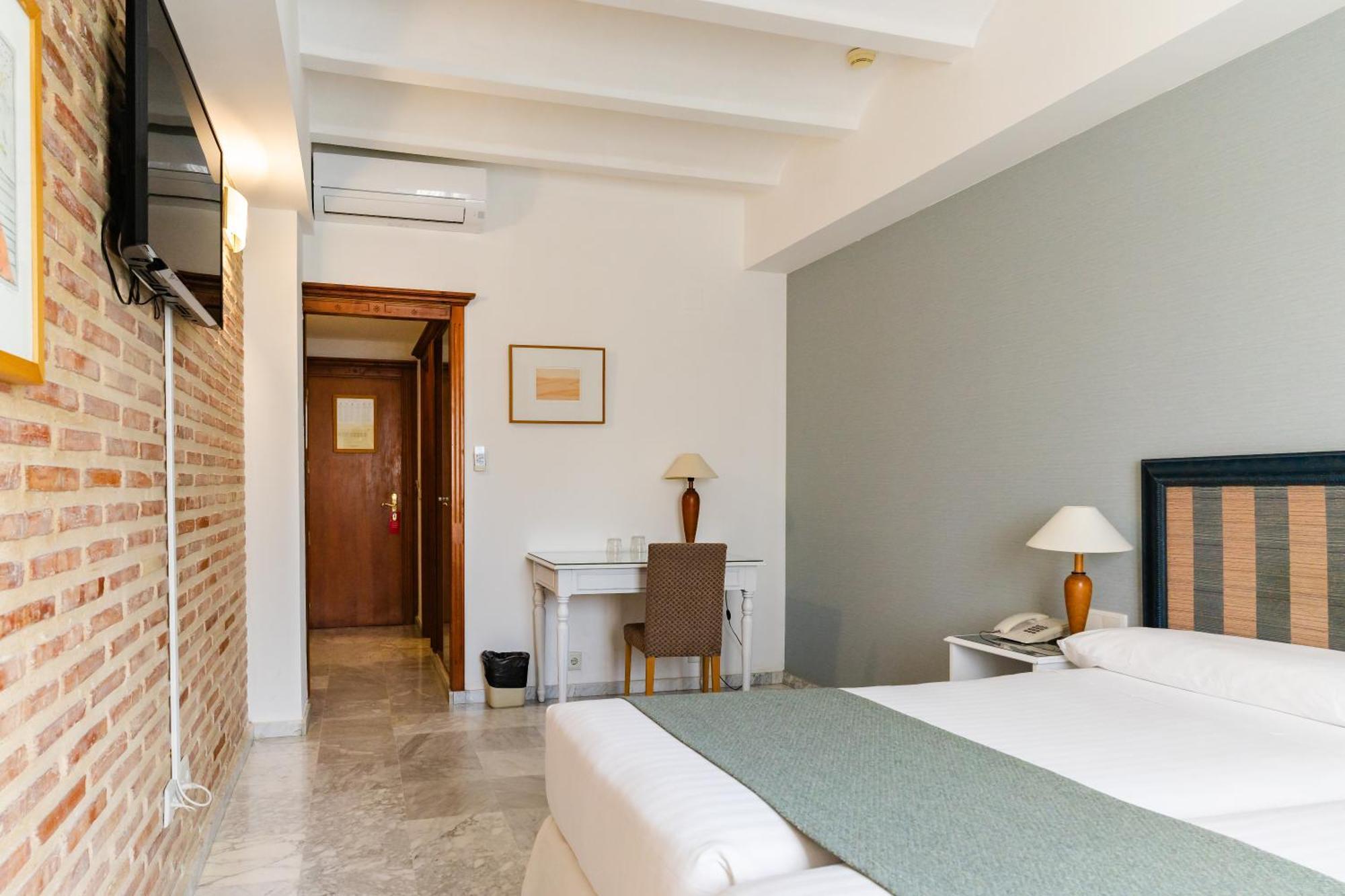 Ad Hoc Parque Hotel Betera Exterior photo