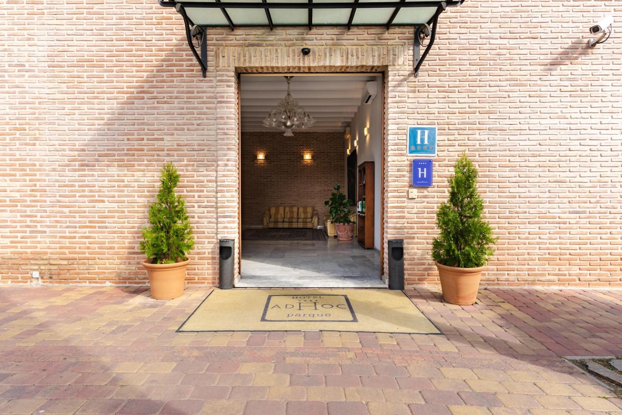 Ad Hoc Parque Hotel Betera Exterior photo